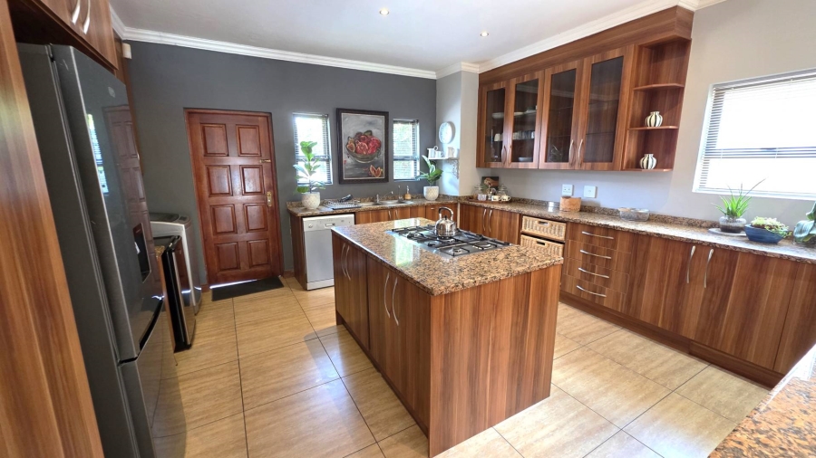 4 Bedroom Property for Sale in Leloko North West